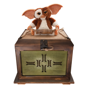 Gremlins - Replica Mogwai box and Gizmo plush